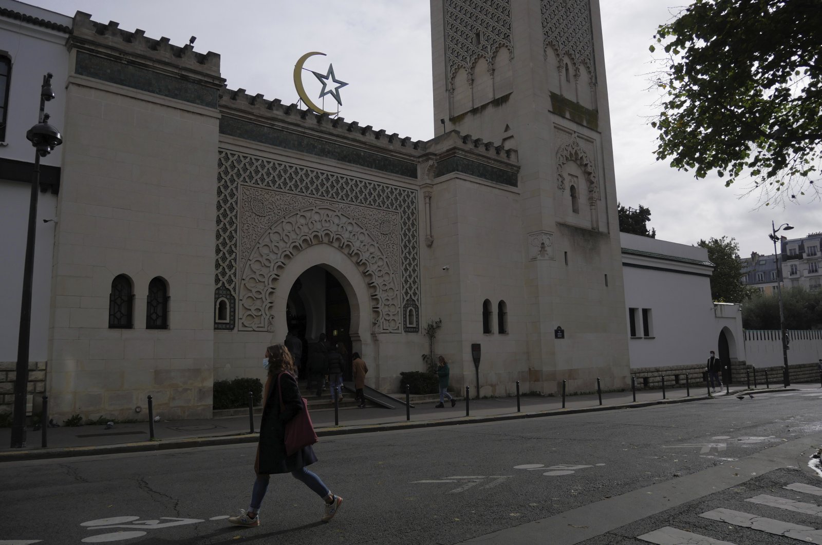 Seorang Imam Masjid Di Prancis Dipecat Karena Kutipan Ayat Dan Hadits Selama Khutbah Idul Adha